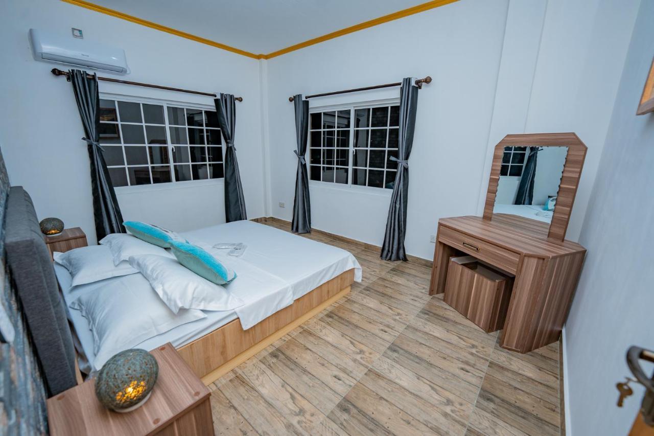 Paradise Breeze Apartment Misere Luaran gambar
