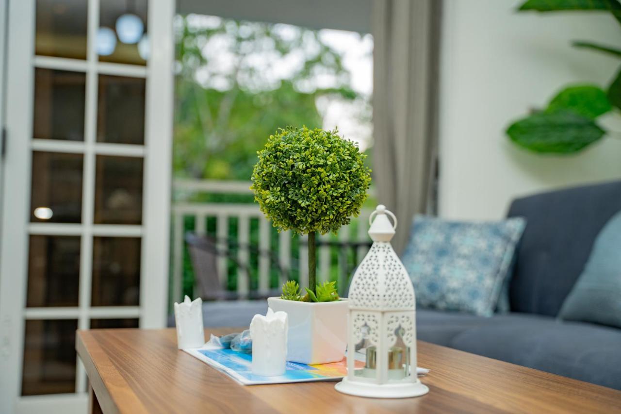 Paradise Breeze Apartment Misere Luaran gambar
