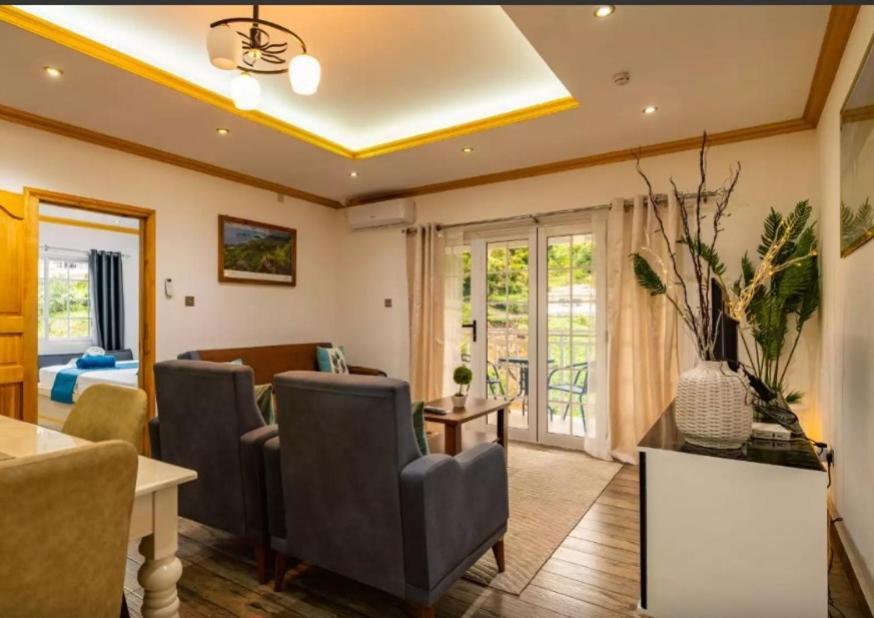 Paradise Breeze Apartment Misere Luaran gambar